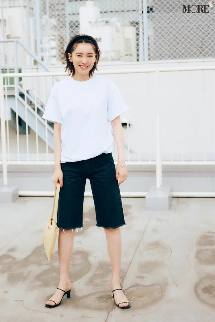 オーバーサイズで着ると可愛いギルダンの白いTシャツ