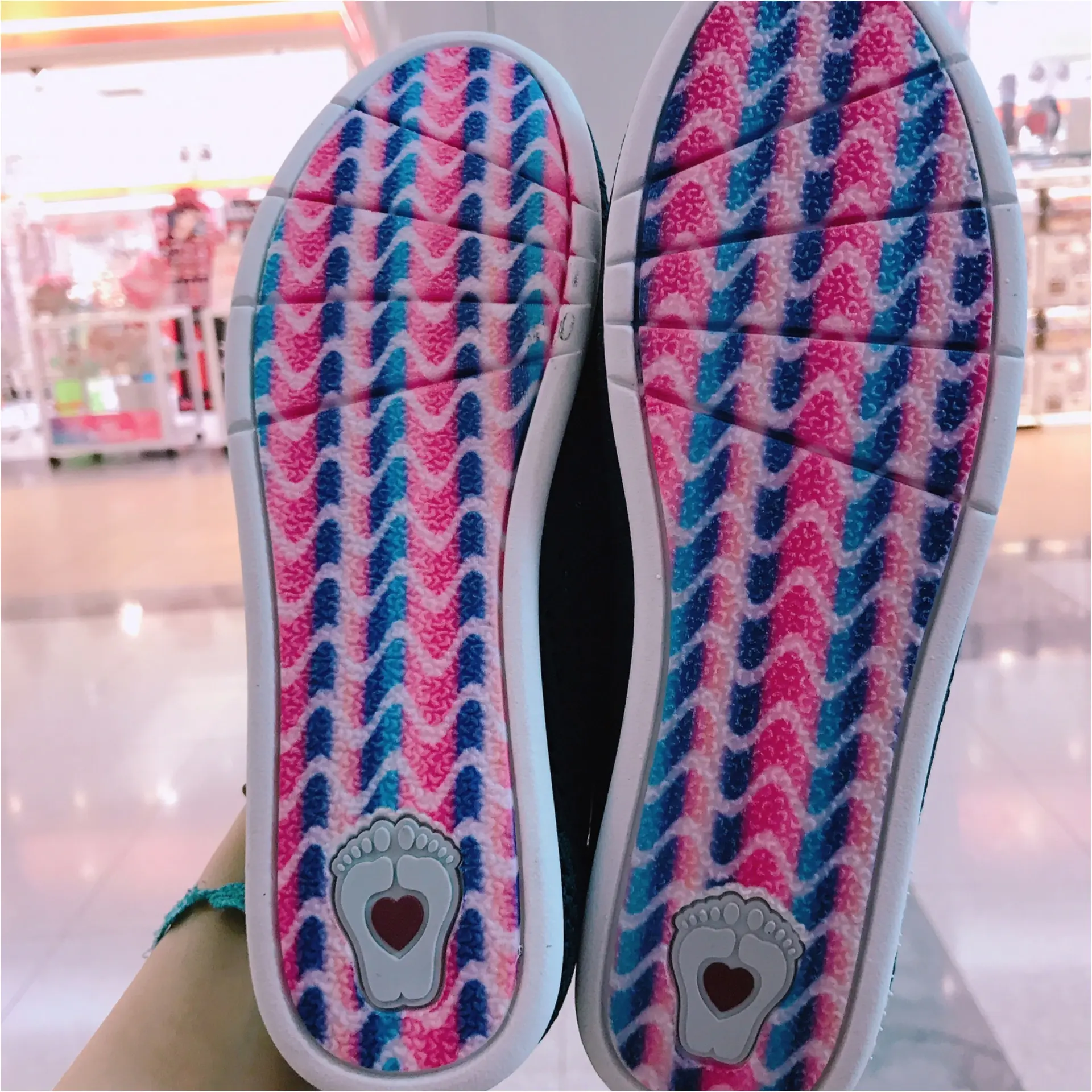 ★楽チンなのに実はとってもすごい奴!スケッチャーズ発の『BOBS』は可愛いだけじゃないんです★_3