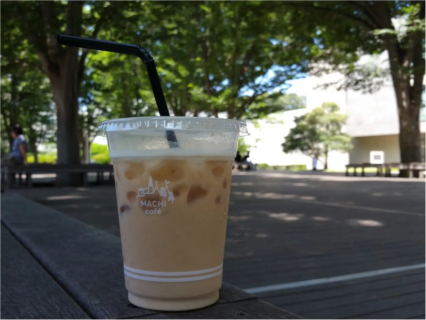 【夏のお昼休みにベンチで気分転換♡】LAWSONのmachicafe&uchicafe_1