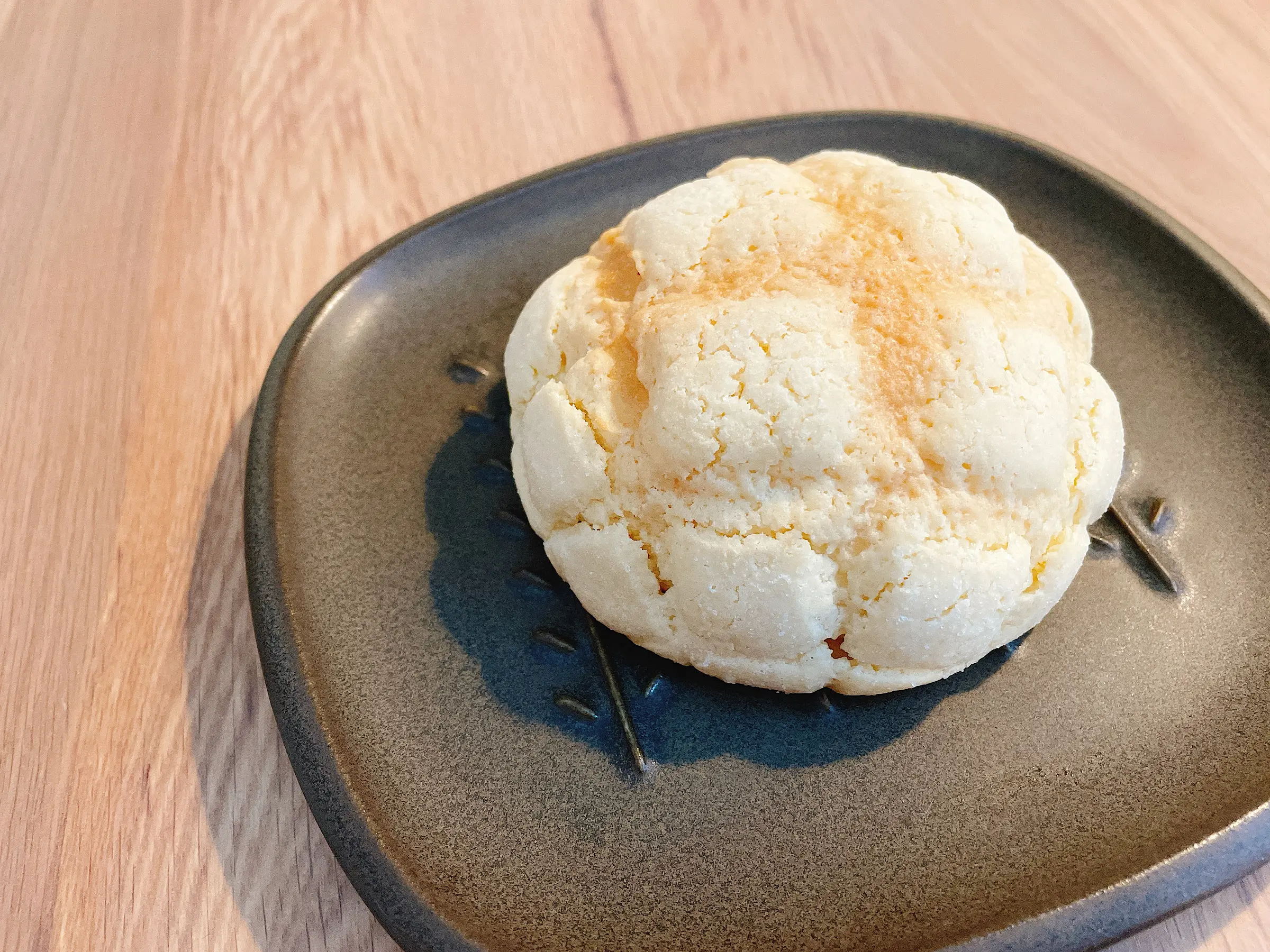 【SNSでも話題！】《冷たいまま食べるメロンパン！？》が美味しすぎた♡_2