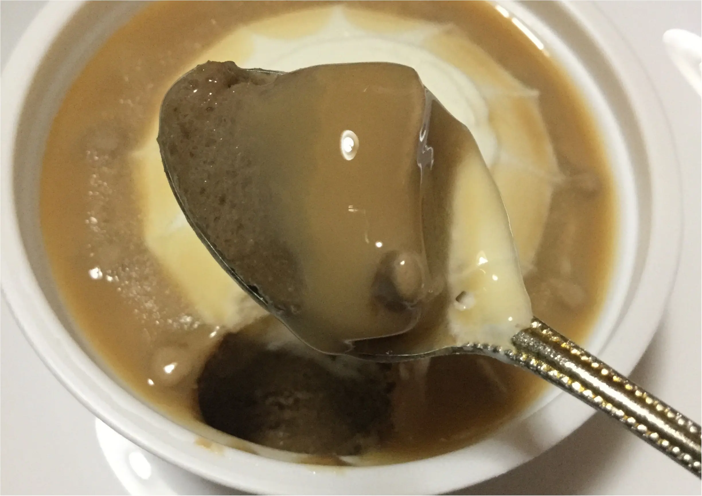 【コンビニスイーツ】セブン“かき氷”シリーズに新商品発売!紅茶好きにおすすめの《ロイヤルティーラテ氷》_3