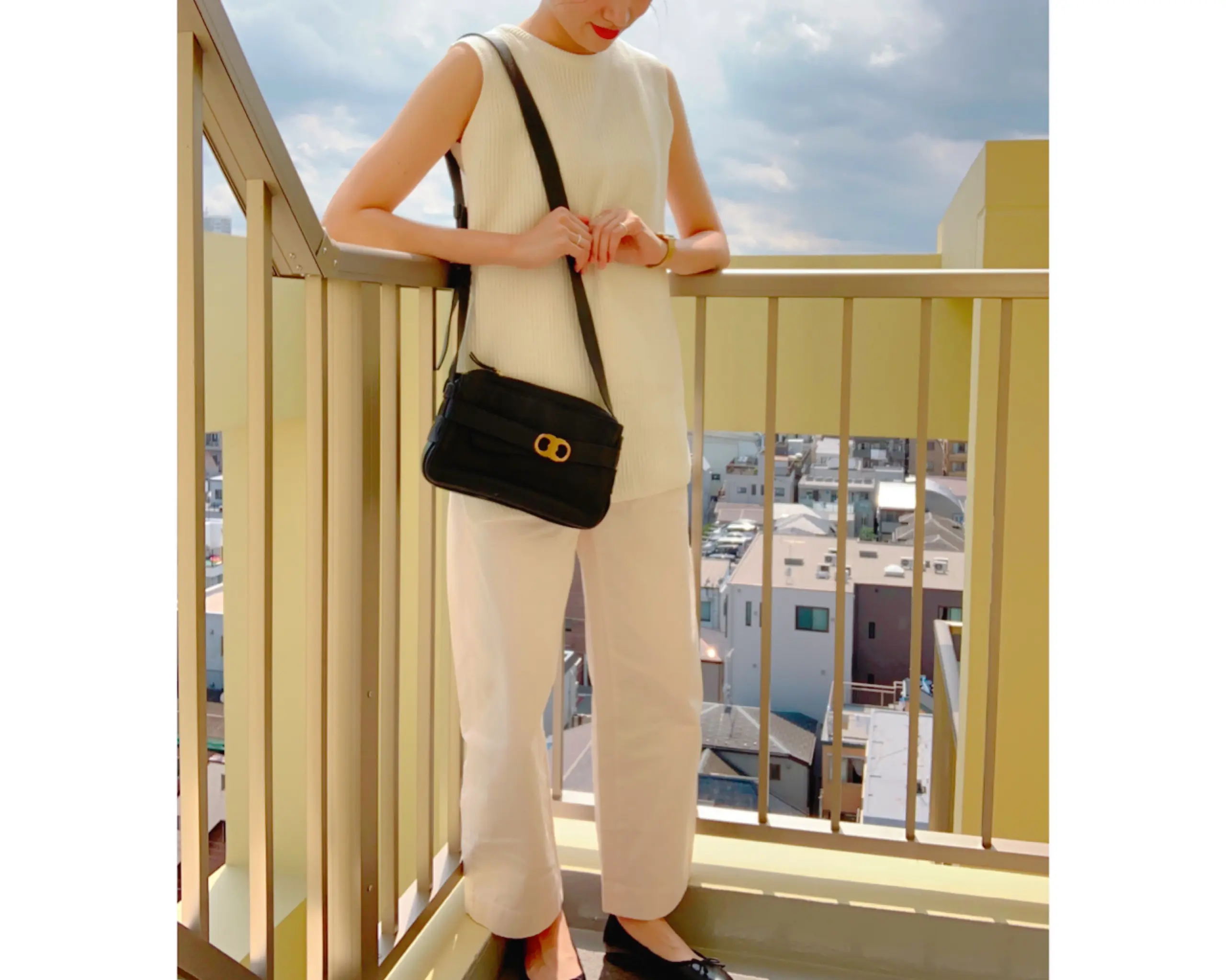 《ワゴンsaleで発見❤️》【ユニクロ】これから超使える¥990の白パンツ☻_4