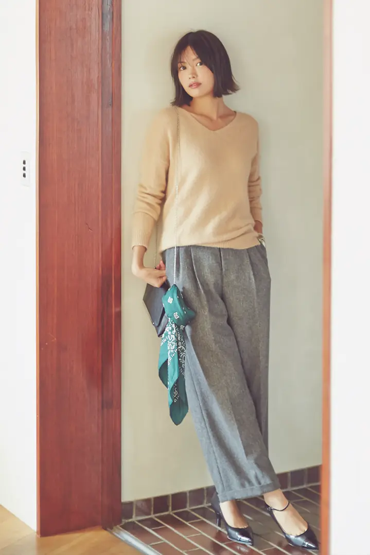 この秋のトレンドカラー、キャメルを女っぽく着るには⁉︎_2
