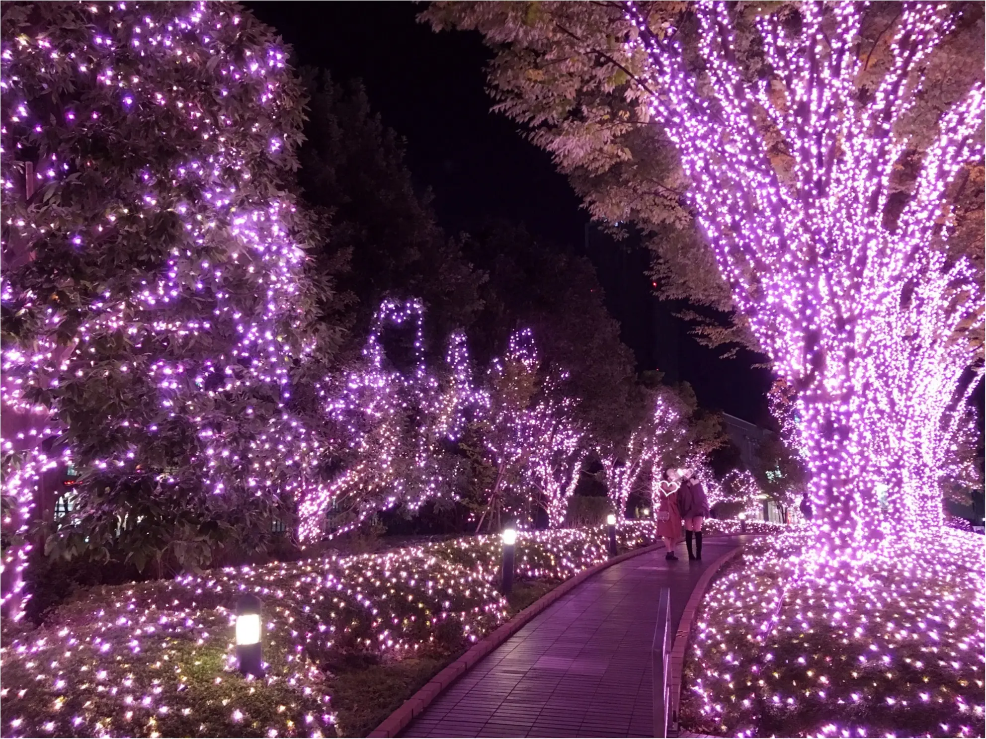 新宿の冬をベビーピンク色に染め上げる♡『新宿テラスシティ』のイルミネーションが女子力高め!体験型の『スマイルタワー』って?♡_7