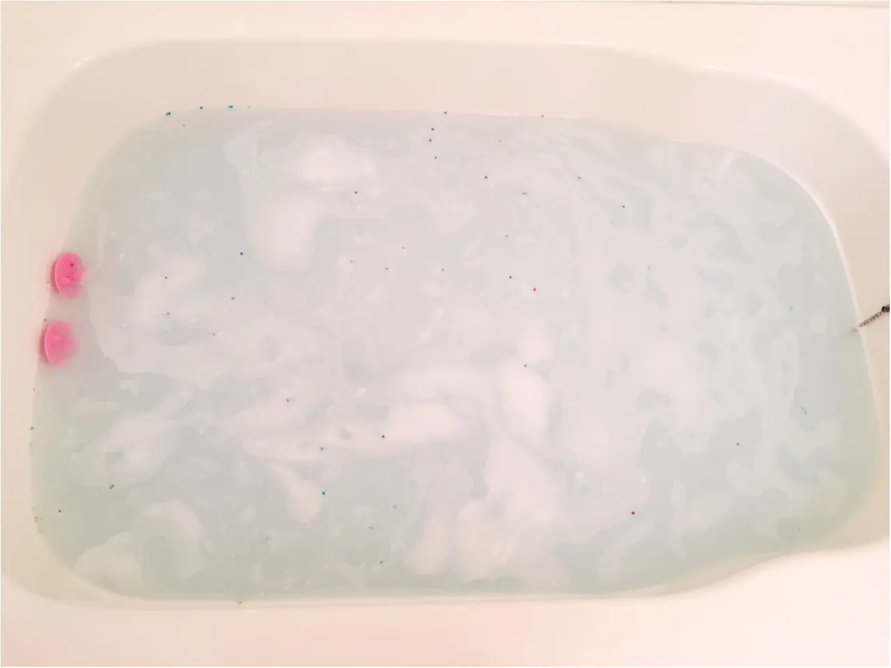 バスルームに現れた夜空やペンギン…♡【LUSH】の限定バスボムでクリスマス気分を盛り上げよう♡_4