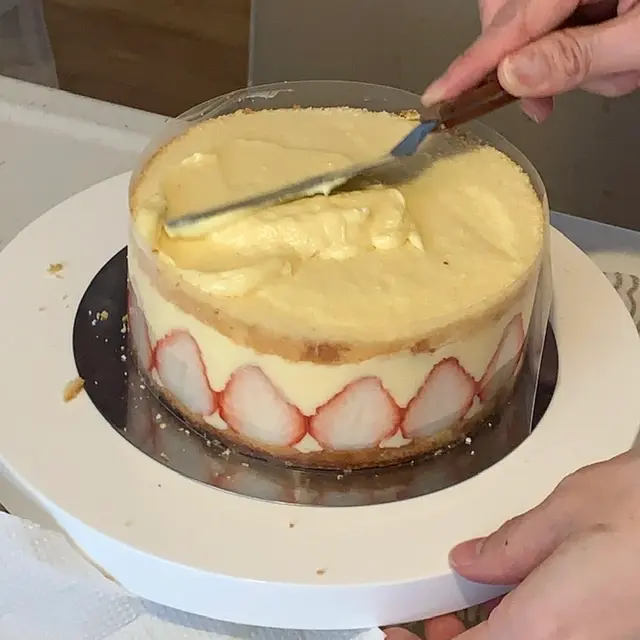 【手作りケーキ】本格的な『フレジェ』作り♡初心者でもお店のような仕上がりに…?!♡_9