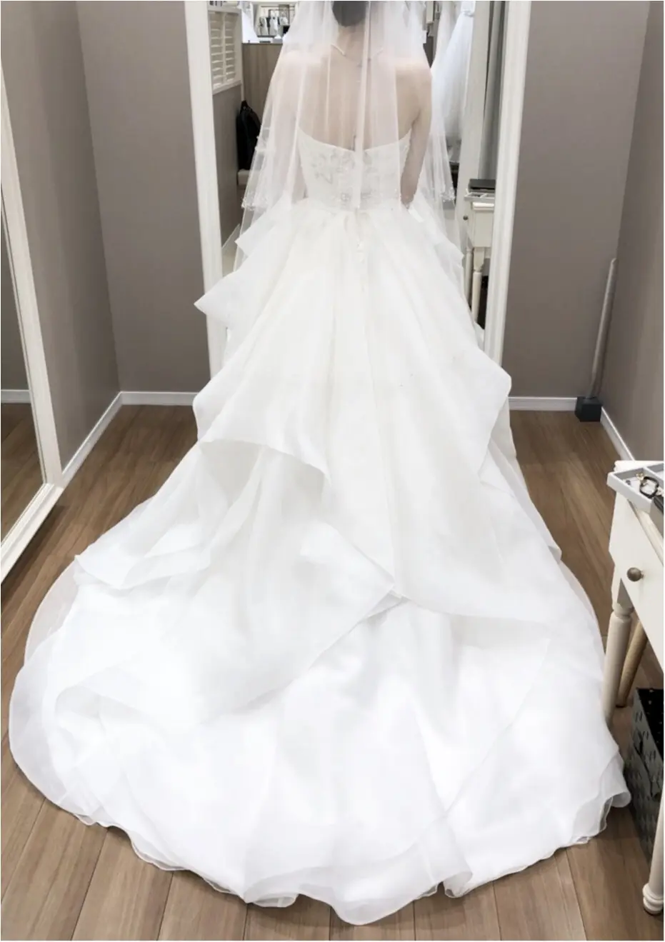 結婚式特集《ウェディングドレス編》- 20代に人気の種類やブランドは?_15