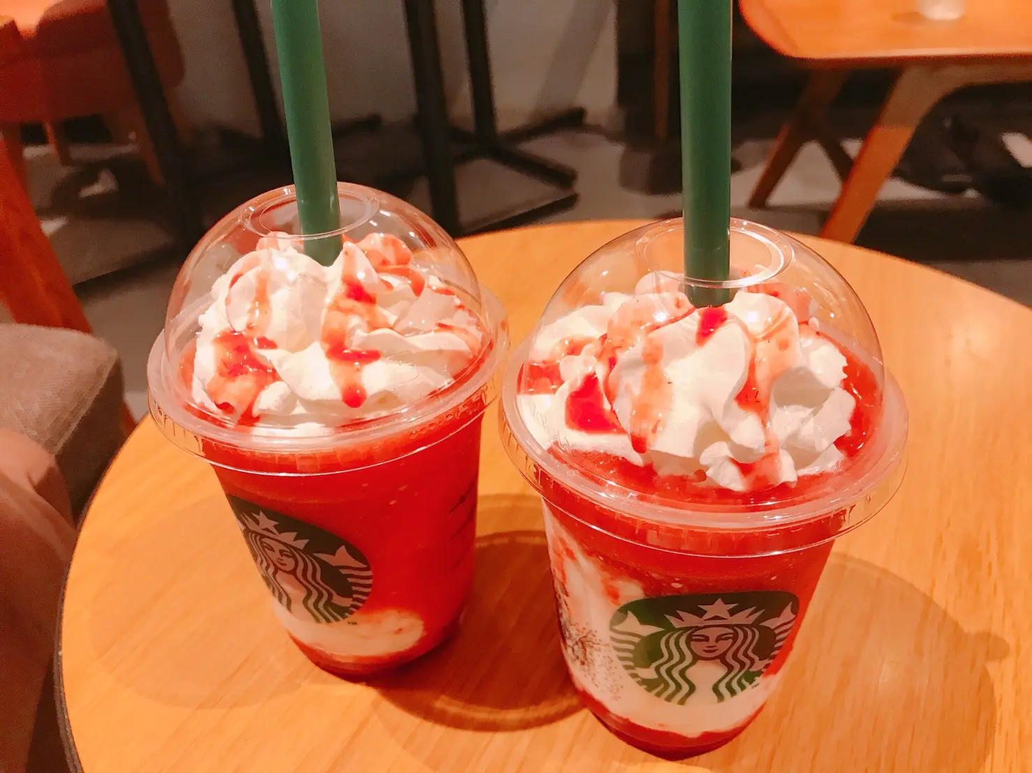 【スタバ新作】本日6月8日発売!いちごフラペがサプライズ登場✌︎♡_4