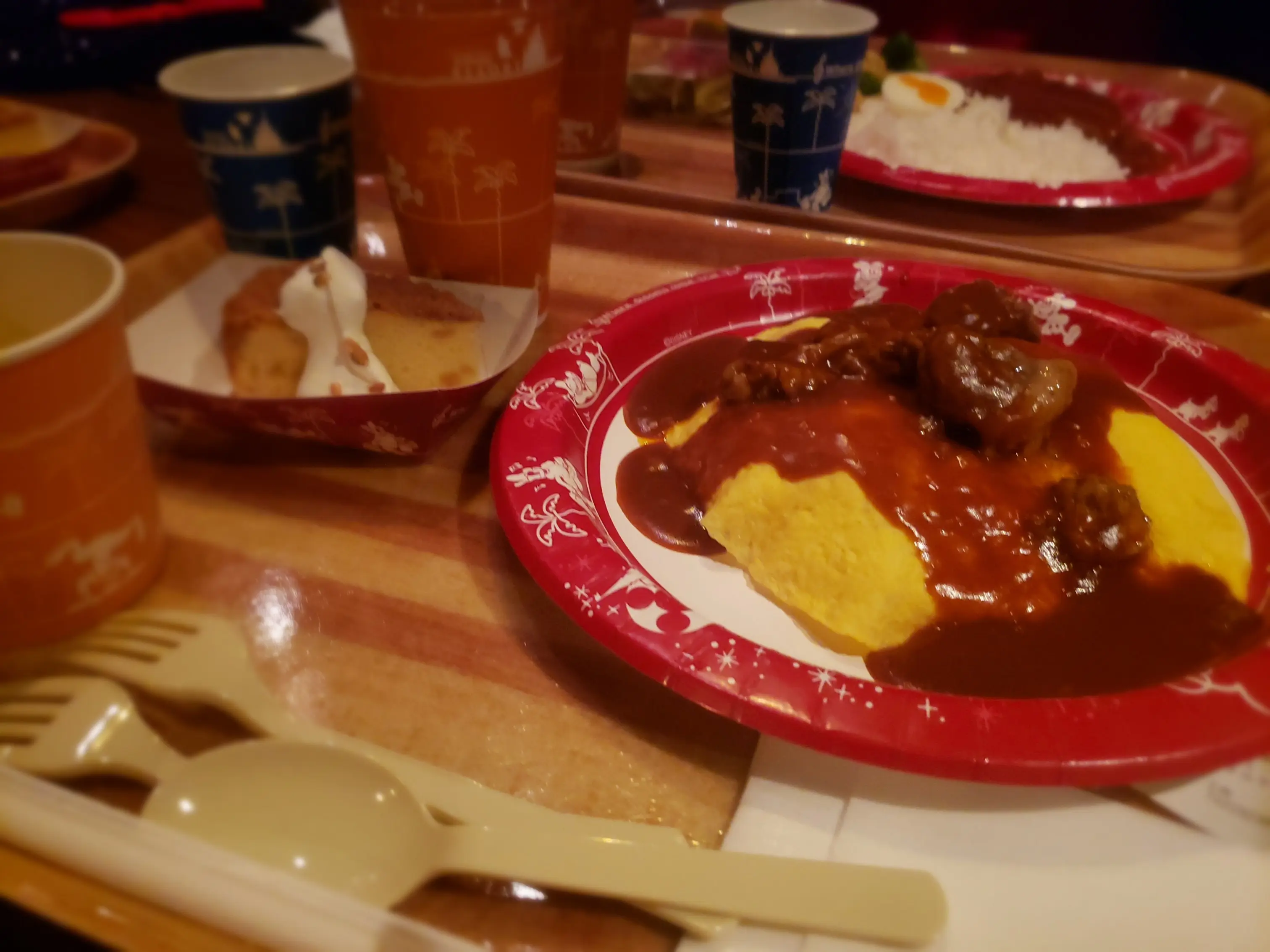 あっちもこっちもミニーちゃん仕様❤️詳しい友達とディズニーランドへ行ってきた!_10