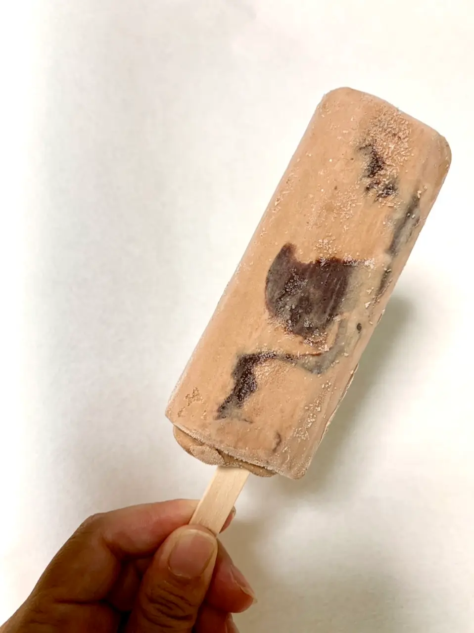 【累計1億5千万本突破 大人気アイス】シャトレーゼのチョコバッキー!を食べ比べ_7