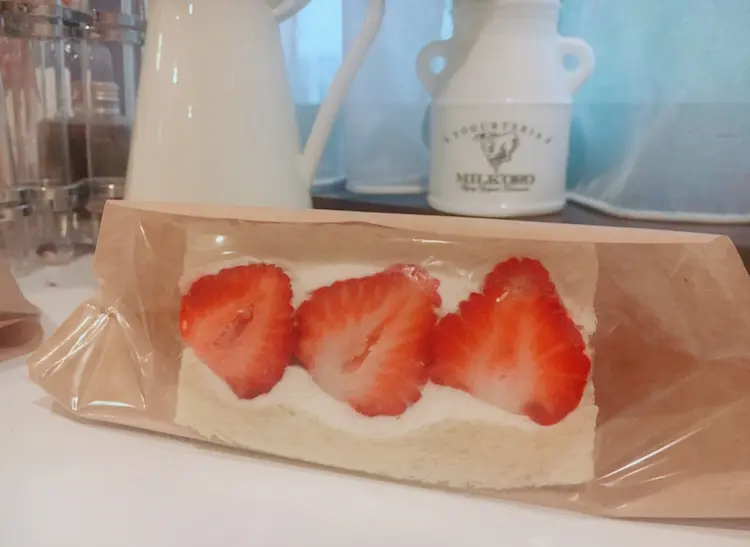 【おこもり飯】《フツウニフルウツ》のフルーツサンドをおうちで♡デリバリーをお願いしてみた!_5