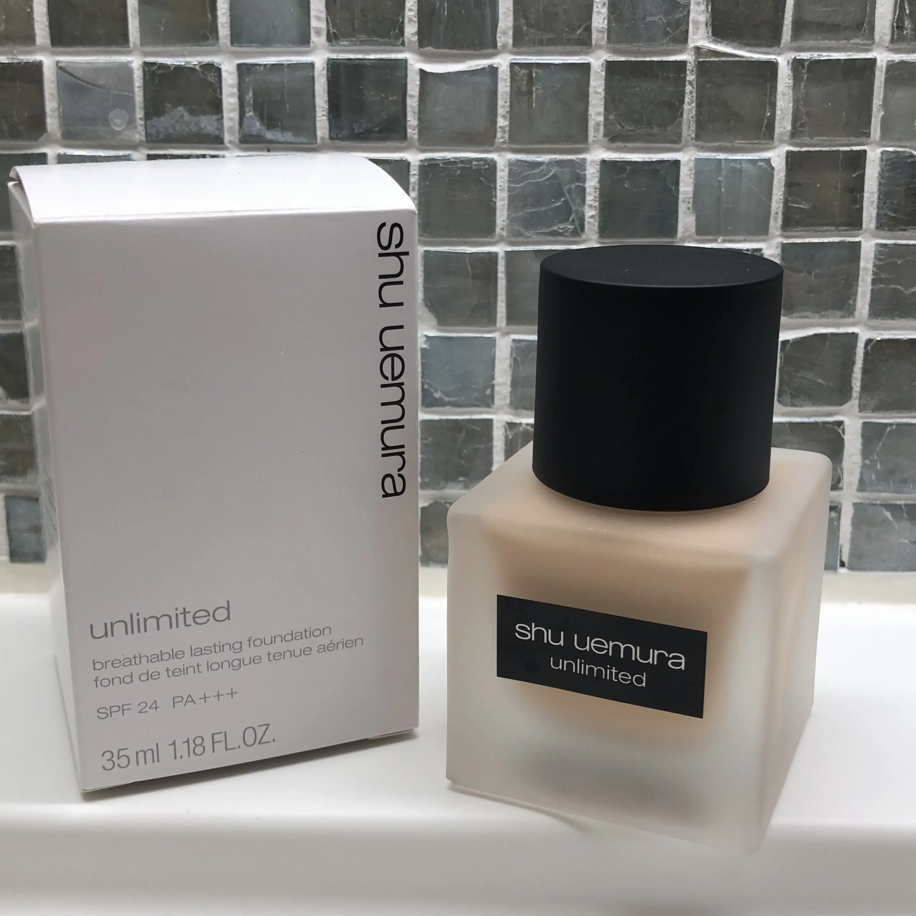 【バズりコスメ】shuuemura unlimited ナチュラルかつカバー力◎軽くて重ねても厚塗り感なし!【セミマット肌】_4
