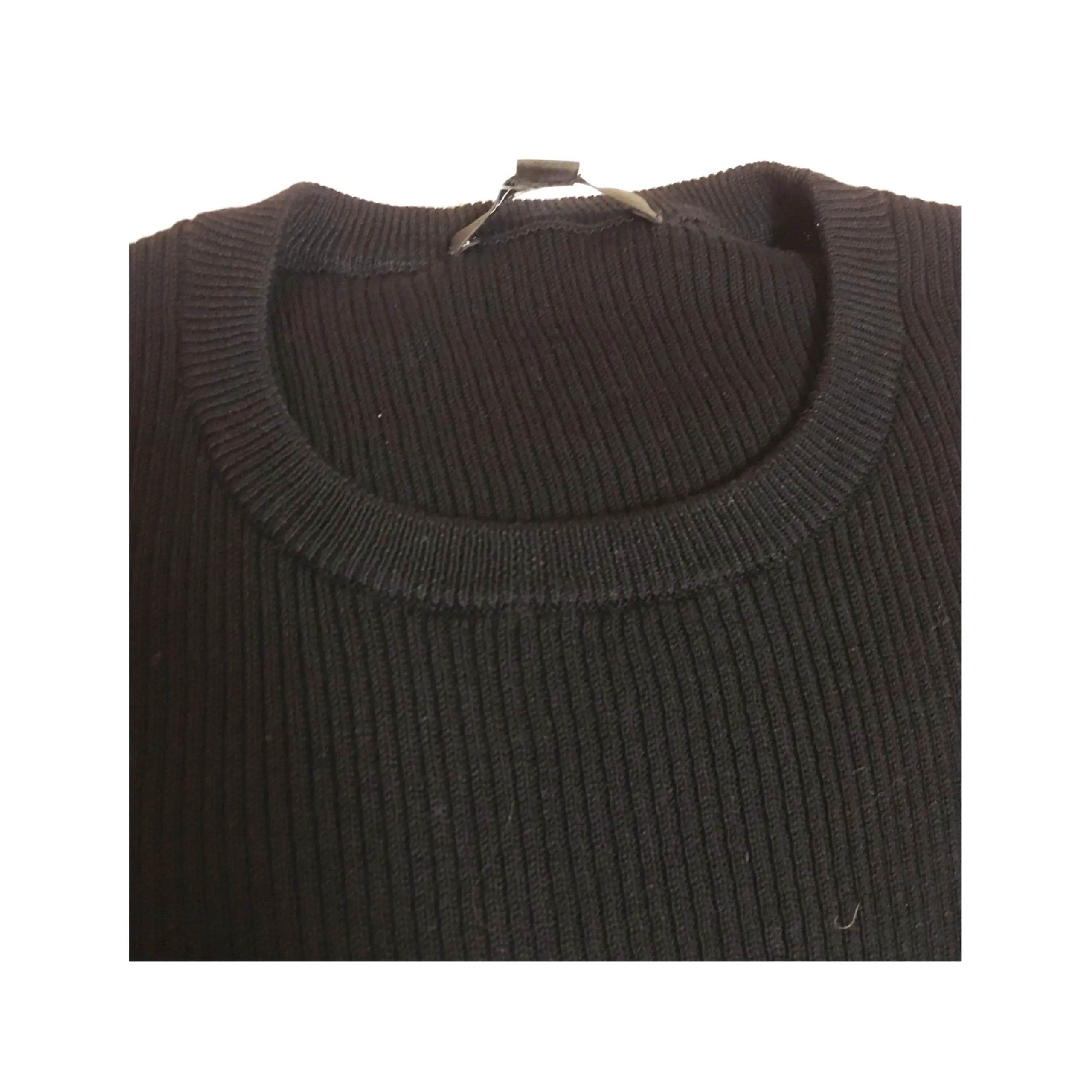 《今買って春夏ずーっと使える!》思わずイロチ買い★【UNIQLO】のUVカットリブクルーネックセーター¥1,990は今季マストハブです❤️_4