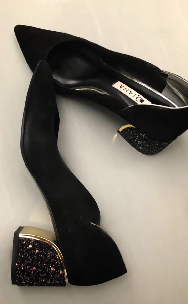 【DIANA】お仕事シューズだけどパッと華やか˚✧ON、OFF両方大活躍パンプス_4