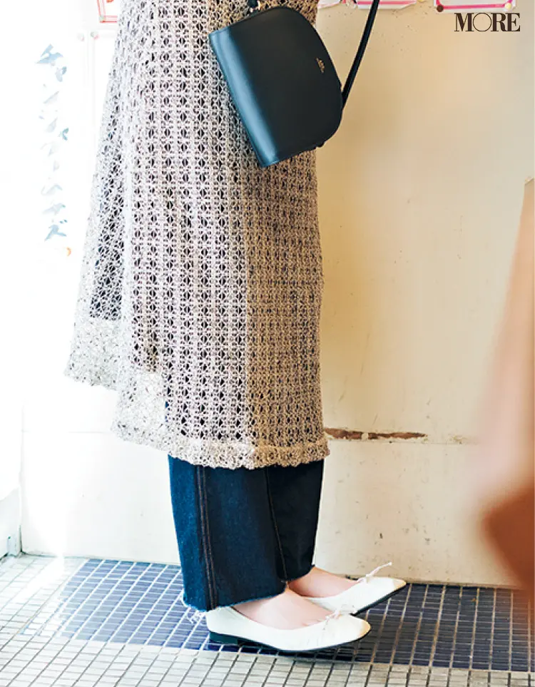 「ぺたんこ靴でお出かけ」が断然おしゃれ♡ レジャーも街ブラも飲み会も!_3