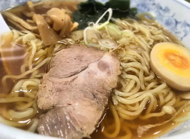 最近お気に入りのお店。ラーメンと餃子がセットで630円ですって!?_4