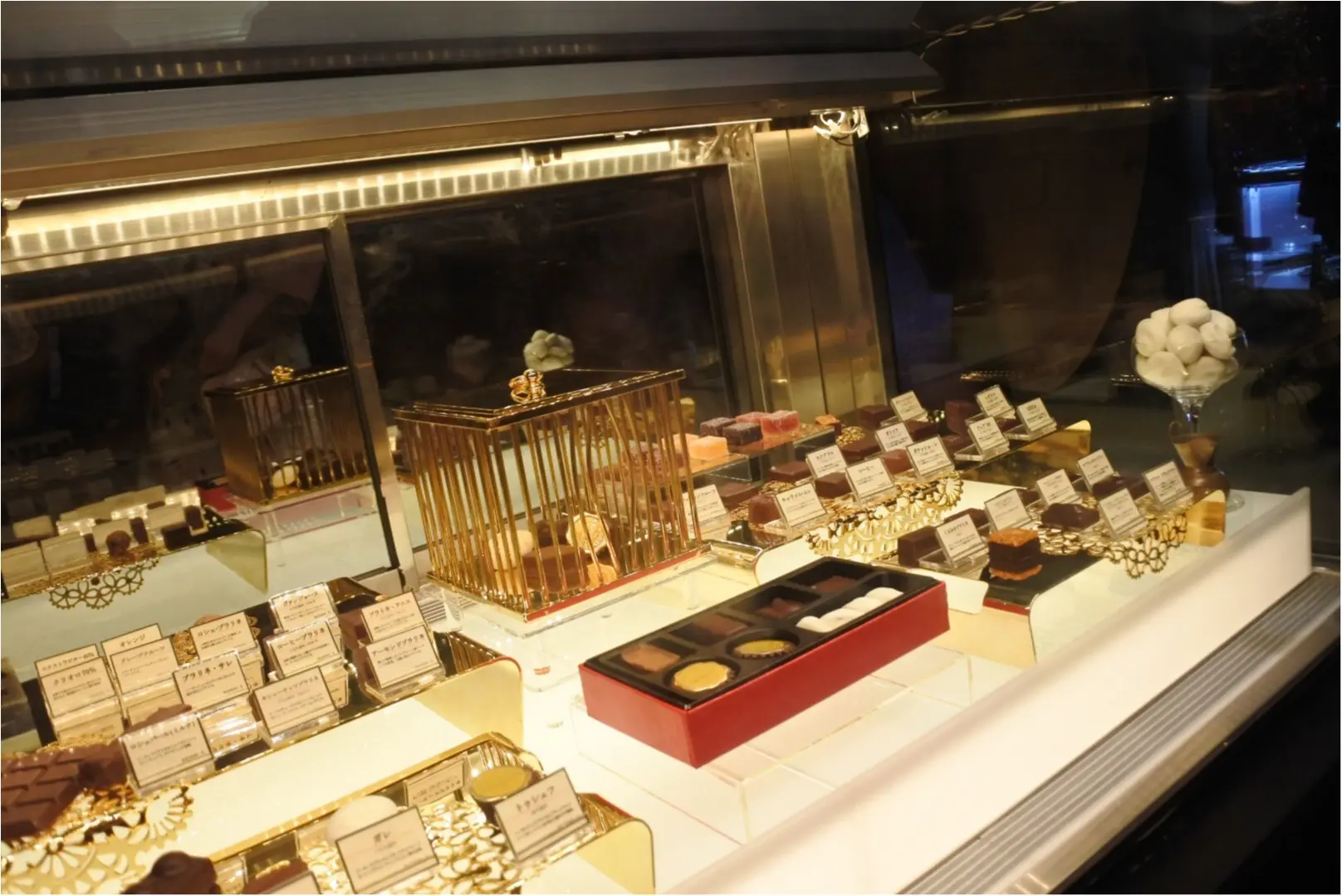 完全予約制のフランス人間国宝が作るチョコレートの名店HIRSINGERが銀座に再上陸!_1