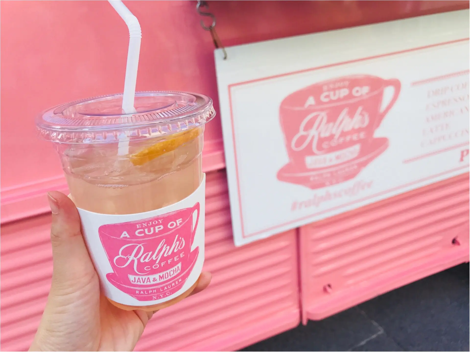 期間限定で《ラルフズコーヒートラック》がピンク色に!限定ピンクレモネードが美味♡_4