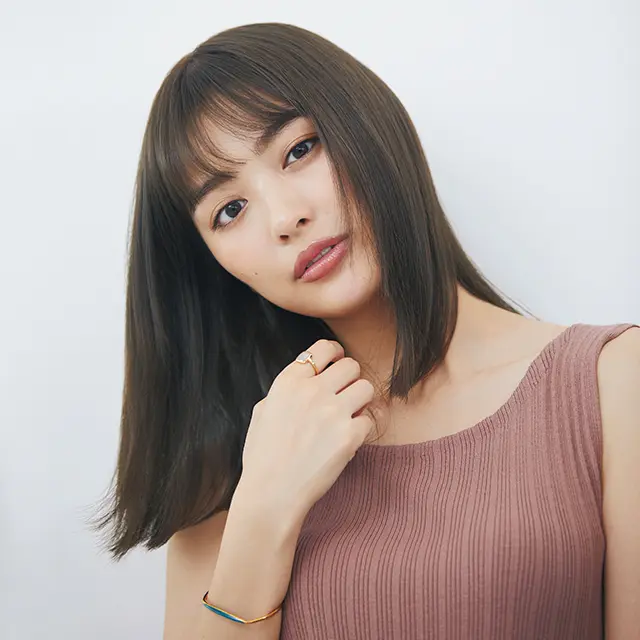 いつでもサラツヤでいられるのは毎日のミスト習慣! だーりおヘアの秘密は『ジョンマスターオーガニック』_1