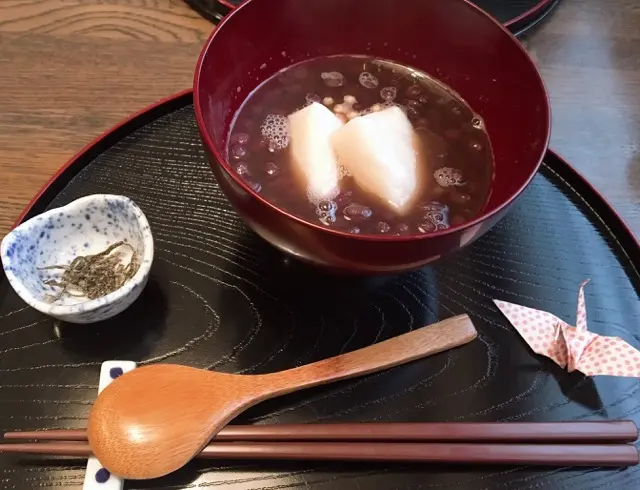 雪も溶けてきたので、少し外をおさんぽ!前から気になっていた茶屋に行ってきました♡_2
