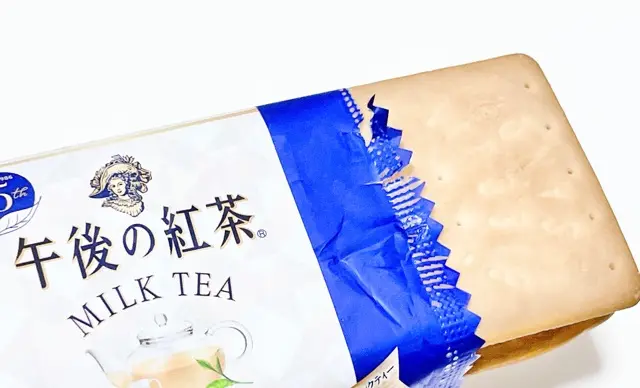 【新発売】コンビニ限定!人気のビスケットアイスが午後の紅茶とコラボ_3