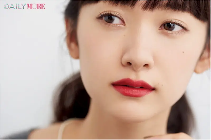 モデル・女優のあわつまいさんは、ヘルシーカラー&真紅リップでガラッと変身! 【瞬時にイメチェン♡きれいな人が使うスタメンリップ】_3