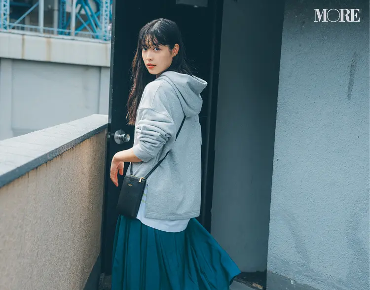 スタイリストが選ぶユニクロの高見えフーディ