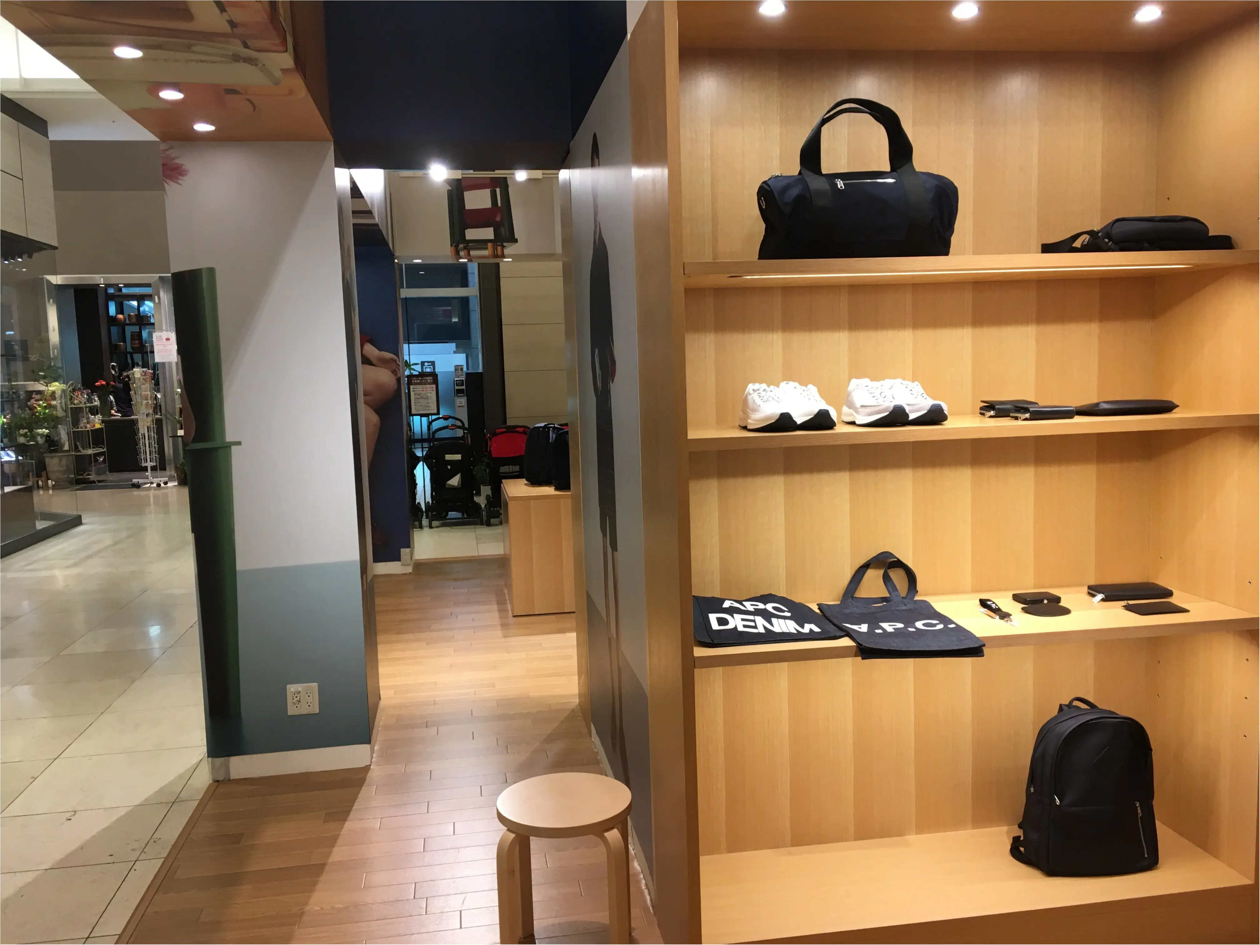 【今日から♡】A.P.C.限定バッグ&ウォレットが新宿タカシマヤで発売開始‼︎_4