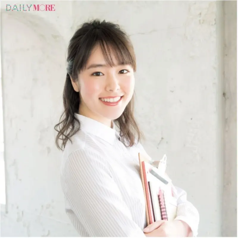 簡単でおしゃれなヘアアレンジ・髪型カタログ | セミロング5