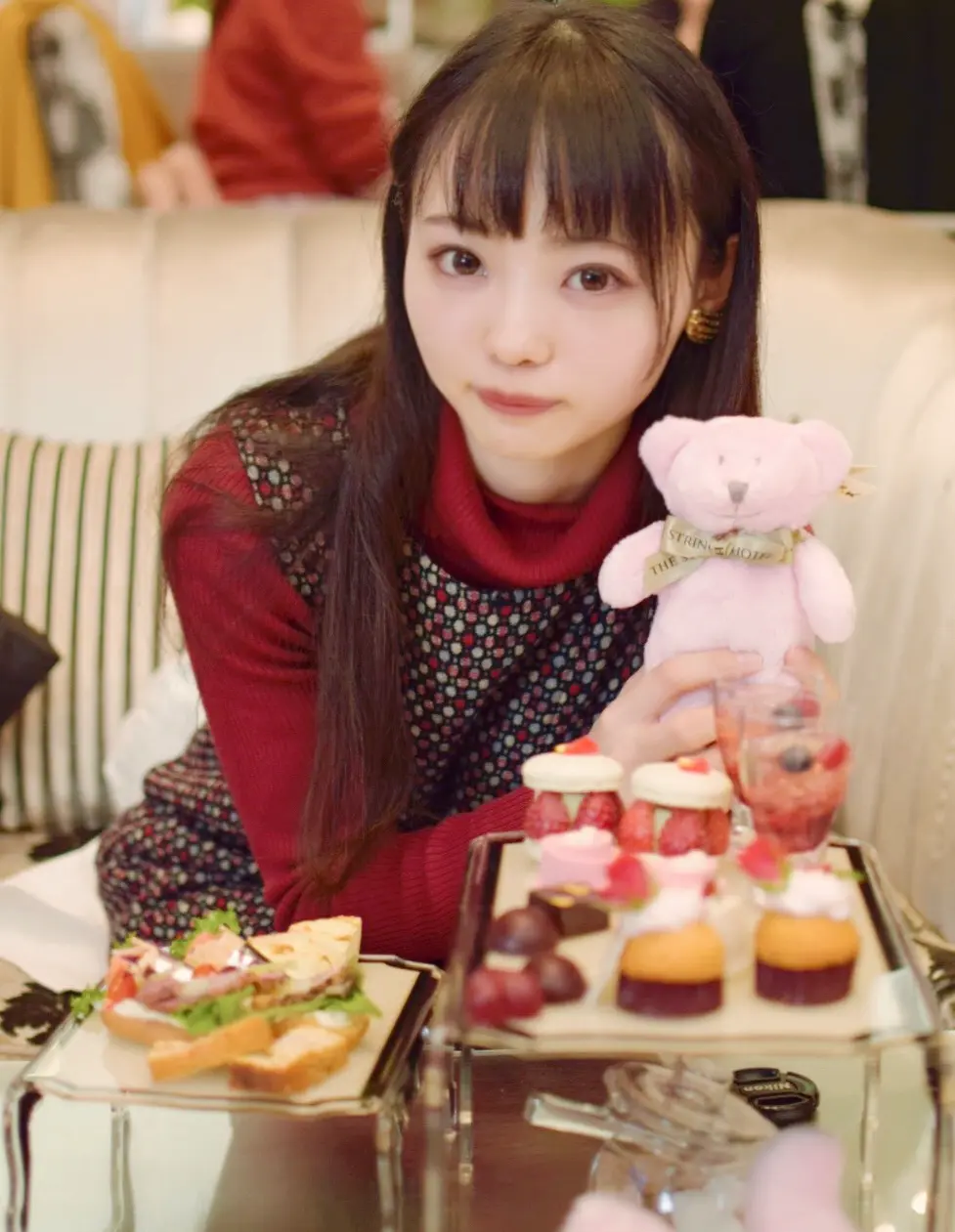 【名古屋】サーウィンストンホテル 幸せのピンクベア付きいちご&ローズアフタヌーンティー_1