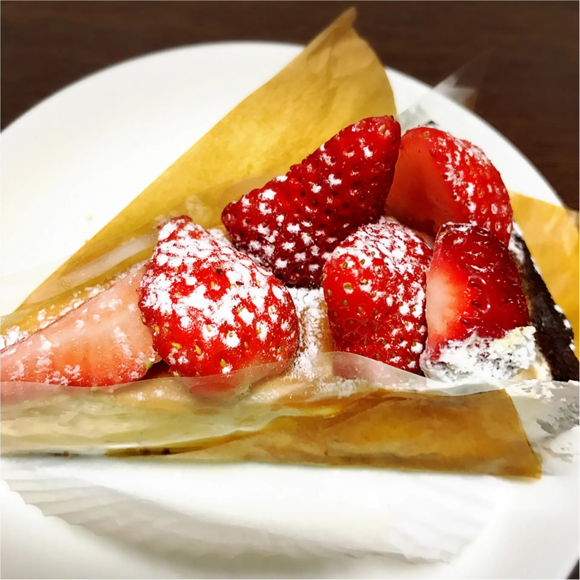 ★そろそろ終わりの季節?いや、まだ間に合う!話題のいちごスイーツ。たっぷりいちごのタルトは『ア・ラ・カンパーニュ』で購入して★_2