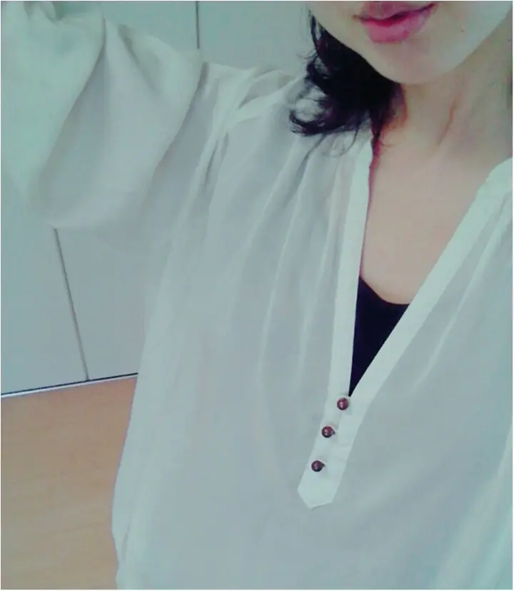 親ウケも抜群!“体が泳ぐような”ゆったり【とろみブラウス】は1枚持っておくべき☆ (443 まゆ_4