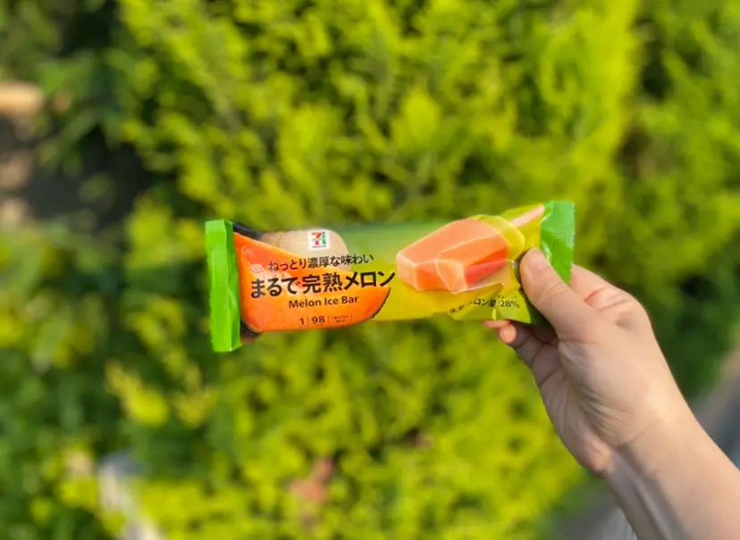 6/8発売【新商品】セブンの「まるで完熟メロン」におもわずツッコミ、まるで完熟メロン!_4