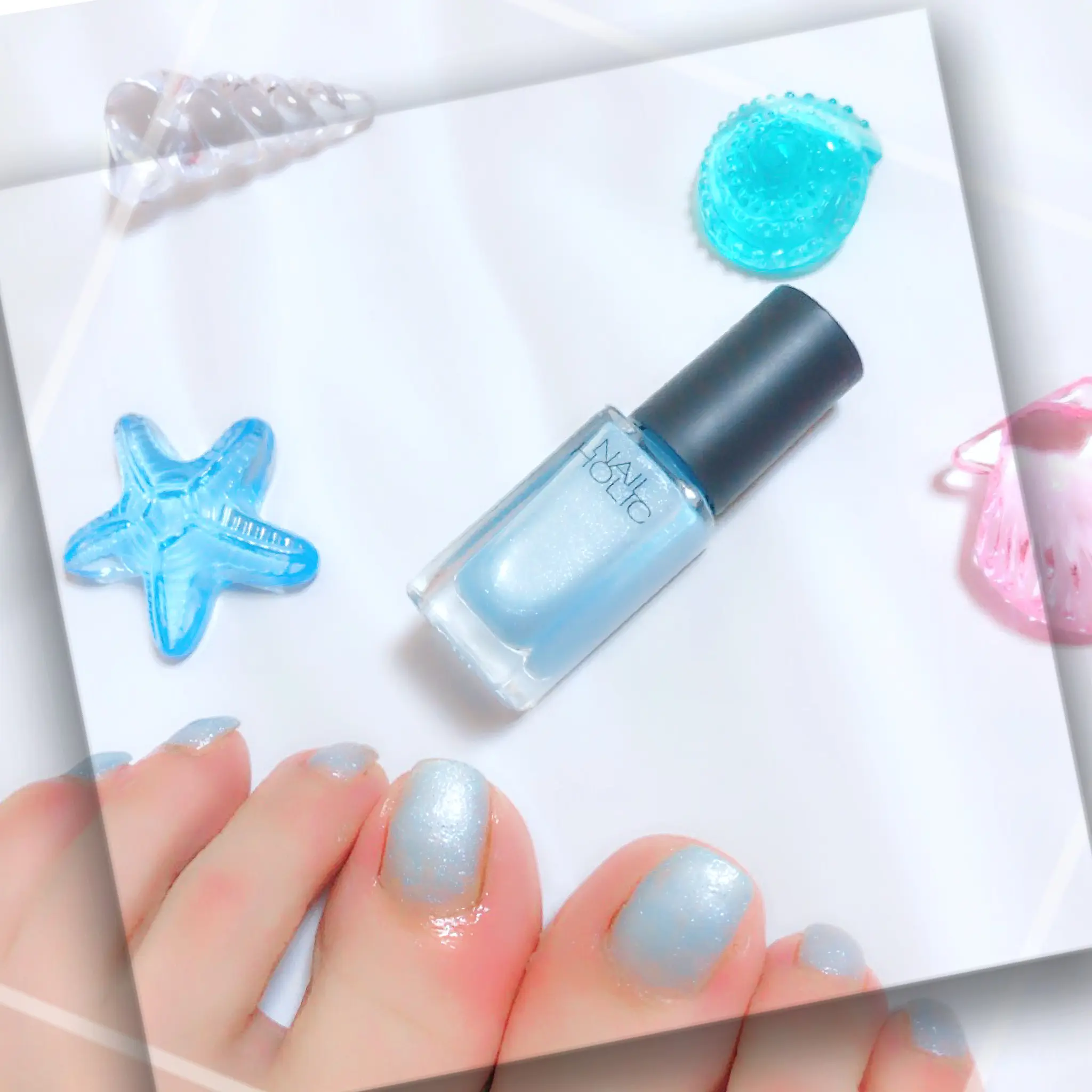 夏ネイル マニキュア お砂糖みたいな質感のマニキュア Nail Holic Frozen Sugar Nailで足もと涼しげに Moreインフルエンサーズブログ Daily More