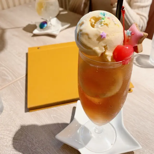 【吉祥寺カフェ巡り】9月オープン!『Cafe Eve(カフェイヴ)』で映えドリンクを♡_3