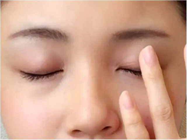 新感覚アイシャドウ!コスデコAQMWアイグロウジェムでうる艶eye♡_3