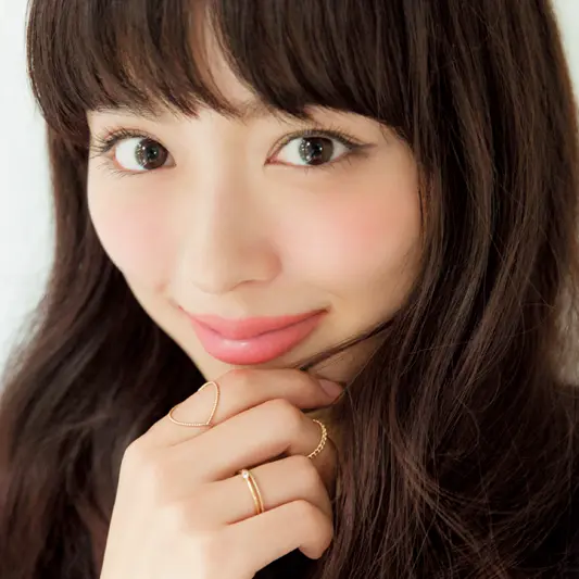 【速報】内田理央さんがMORE専属モデルに! 気になる素顔を大公開♡_1