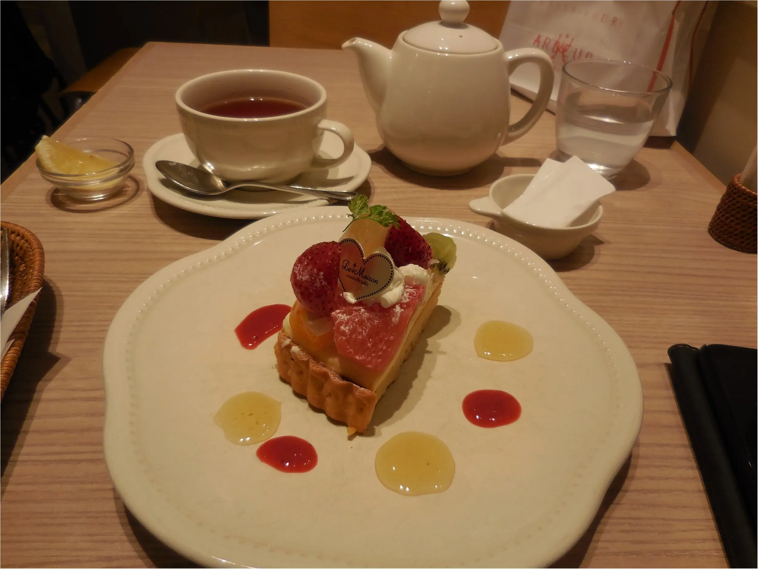 吉祥寺でタルトを食べるならここ。店内もゆっくりできるしおすすめ。_4