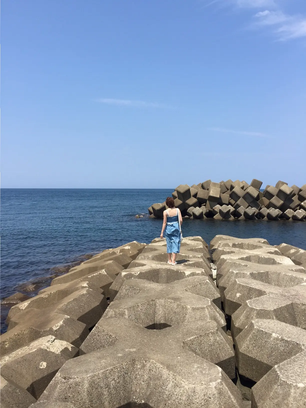 温泉卓球の後は、アチアチの海へ!東尋坊は命がけの〇〇!?_6