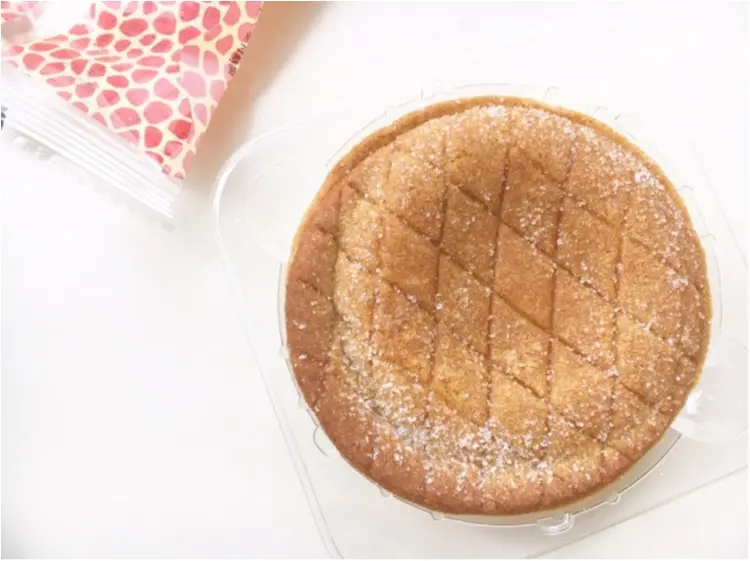 次なるハイブリッド⁈ コンビニで買えちゃう《絶品最新スイーツ》はこれだっ❤️_1