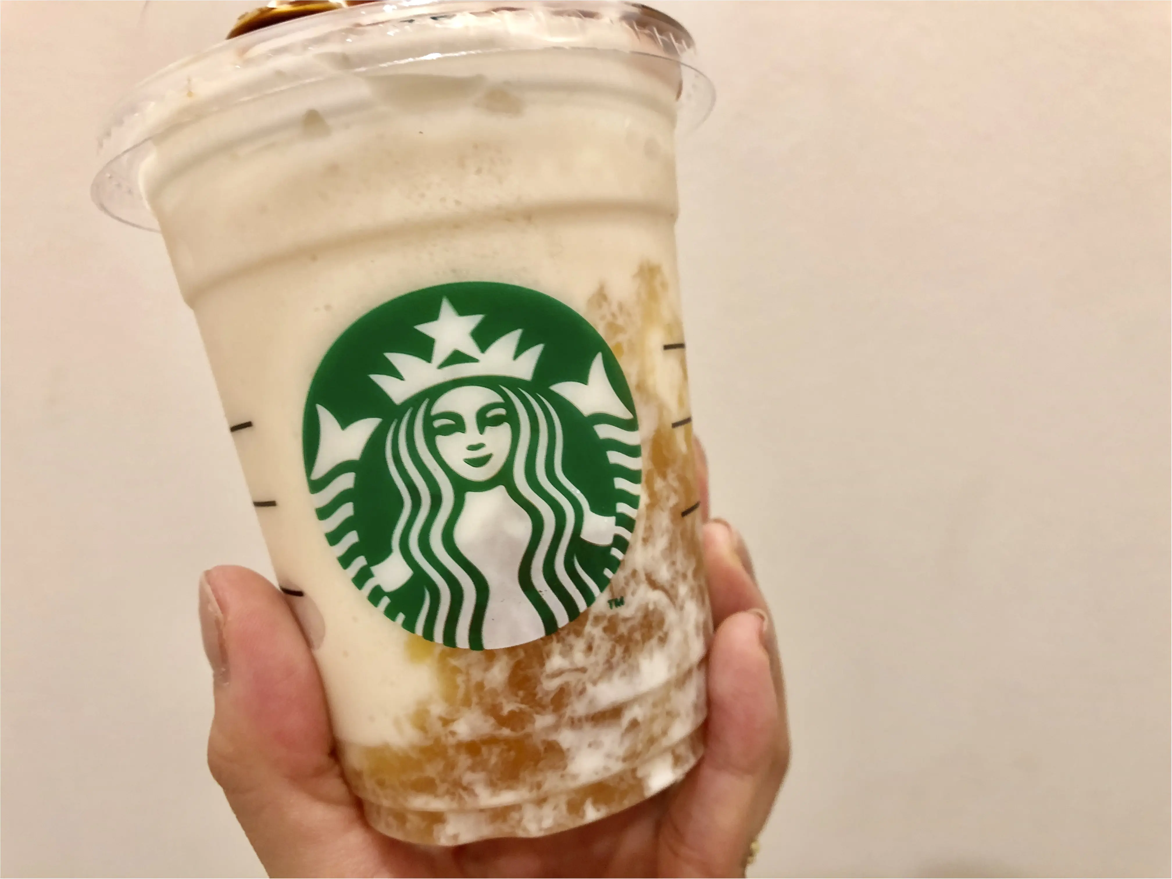 【スタバ】秋の新作《キャラメリーペアーフラペチーノ》は今日スタート!今なら先着でアレがもらえる・・❤️_2