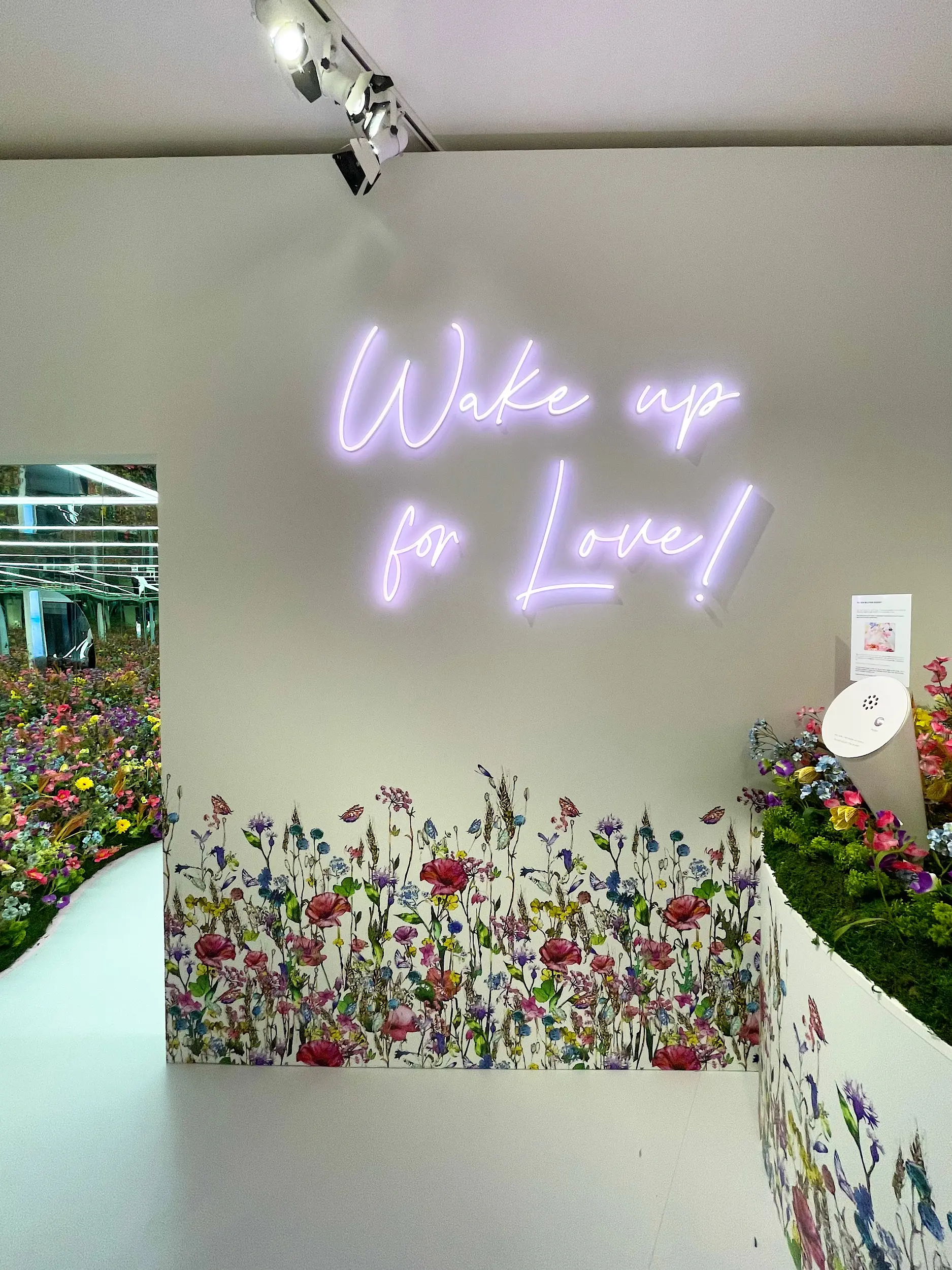 Dior(ディオール)のアートイベント「ミス ディオール エキシビション」