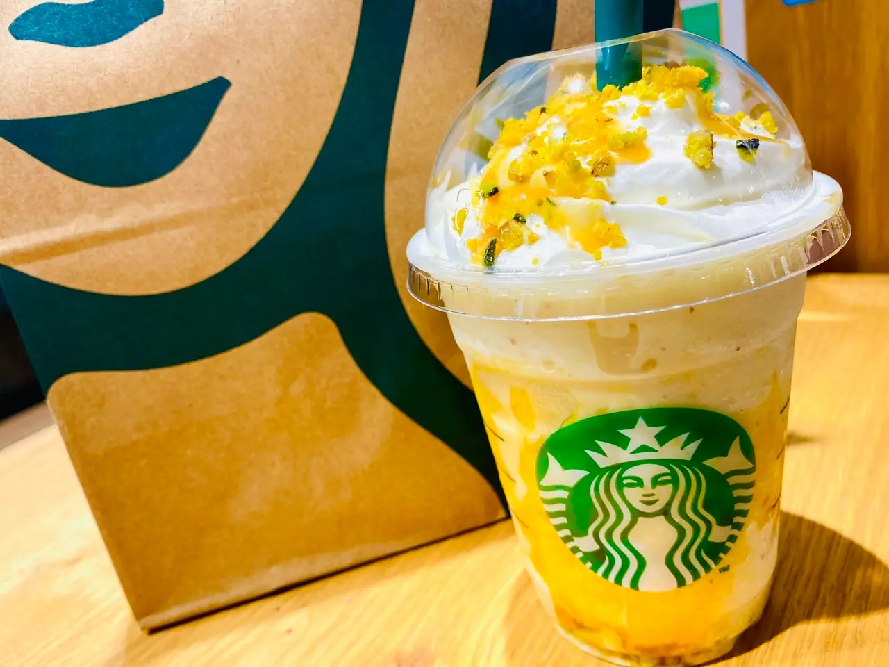 【スタバ新作】秋の味覚が集結!芋・栗・かぼちゃのチップ入り《オータムスイートポテトフラペチーノ》が登場♡_3
