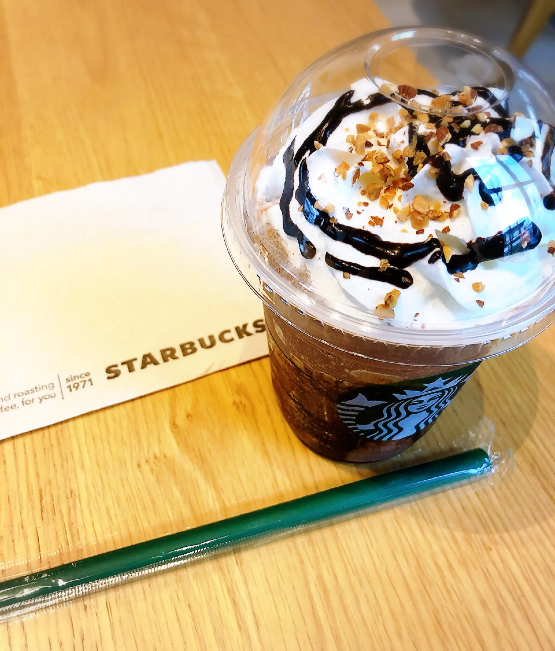 【#スタバ】本日1/17〜☆!チョコレート×アーモンド( ´ ▽ ` )♡新作のフラペチーノをいただいてきました♩_4
