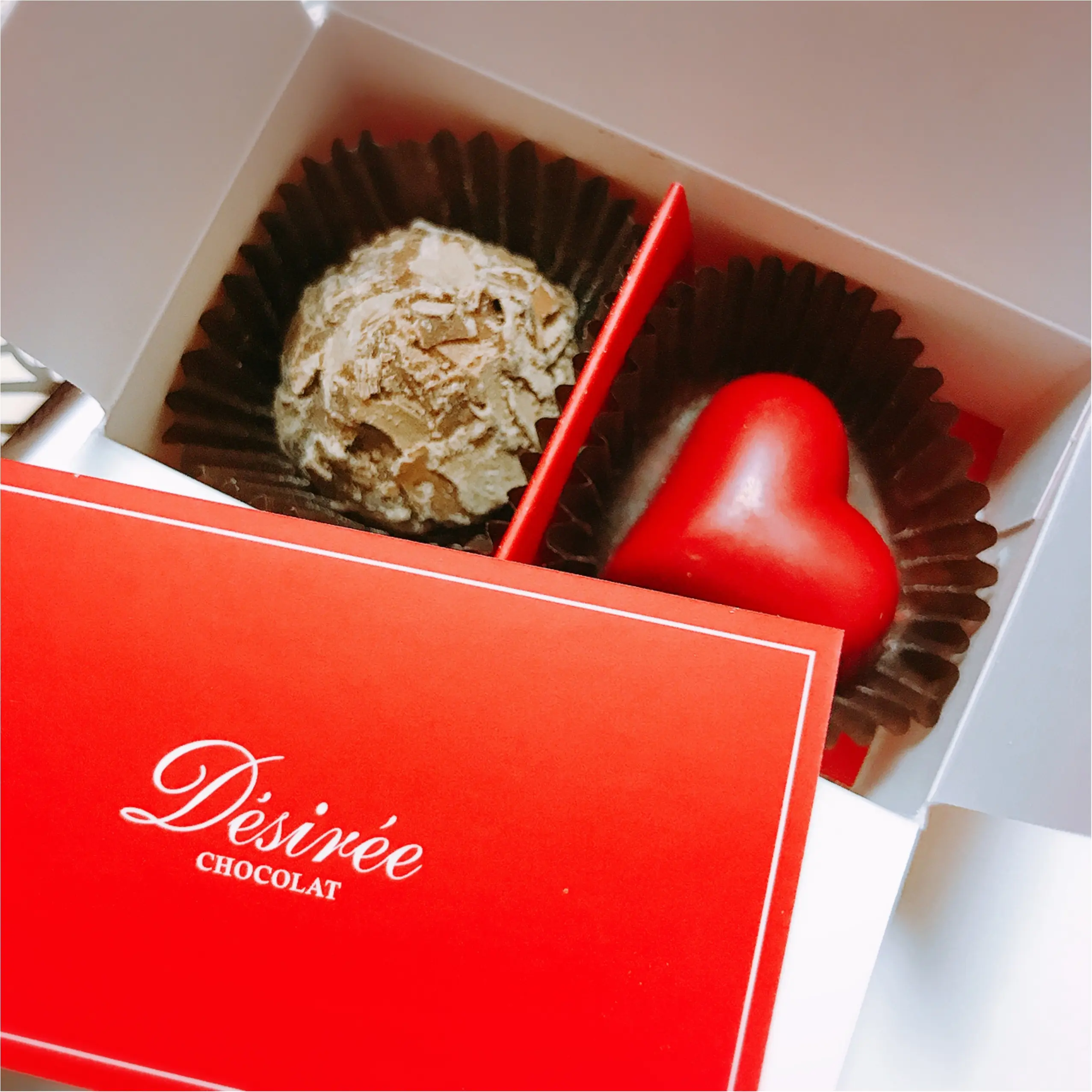 《友チョコ》もうすぐバレンタイン♡可愛くっておいしい【Desiree(デジレー )】のトリュフをいただきました!_2