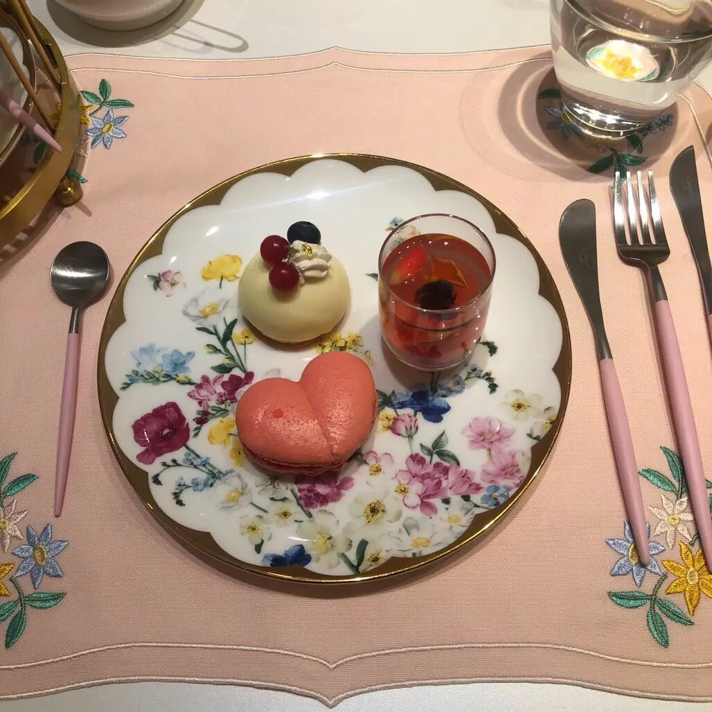 お花や小鳥をモチーフにしたオリエンタルな空間でアフターヌーンティー❤︎_6