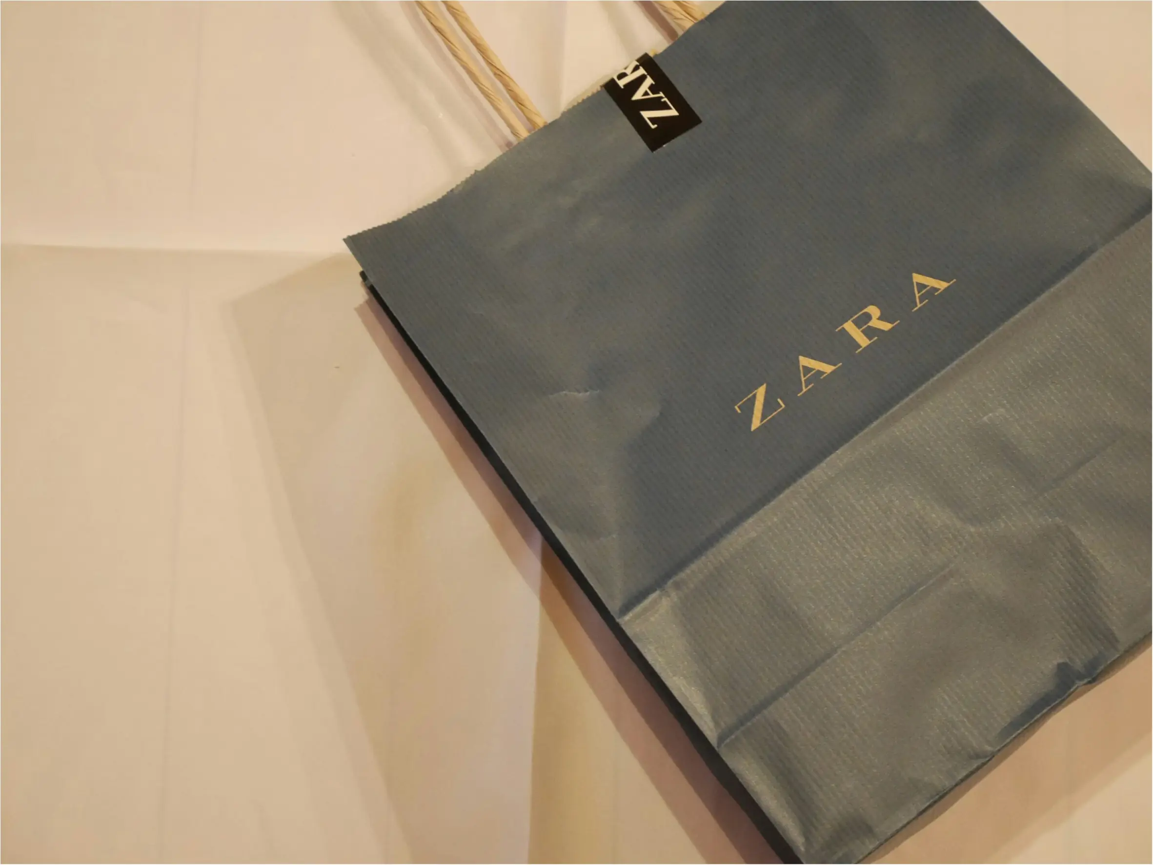 【ZARA(ザラ)で1点投入】これさえあればこの春のトレンドすべてOK?!_1