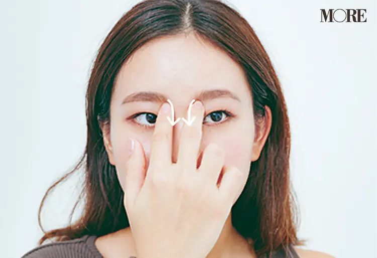 小顔メイクのあるある疑問3連発、むくみ、のっぺり感、やりすぎメイクに効くテクって?【小顔Q&A②】_4
