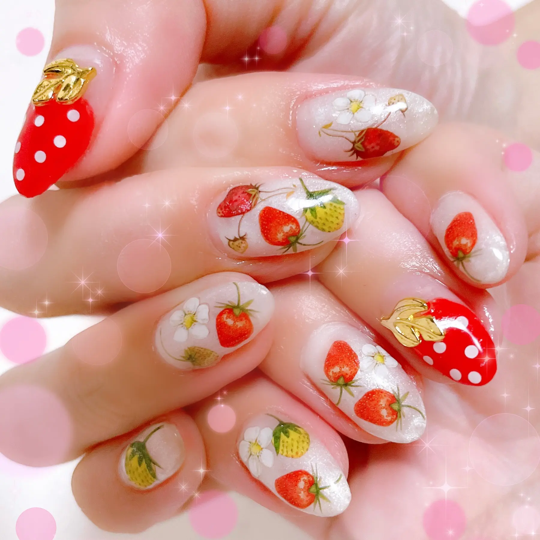 Sweet♡Ⓢⓣⓡⓐⓦⓑⓔⓡⓡⓨ♡Nail 今月はいちごネイルにしてみました◡̈♥︎_4
