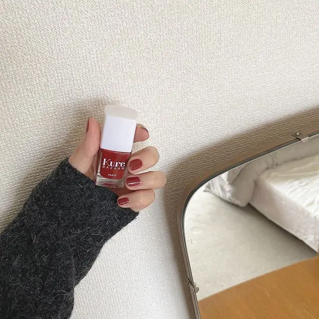 Premiumインフルエンサーズのインスタ拝見! パリ発のブランド『キュアバザー』のネイルをshimoさんがおすすめ♬ _1